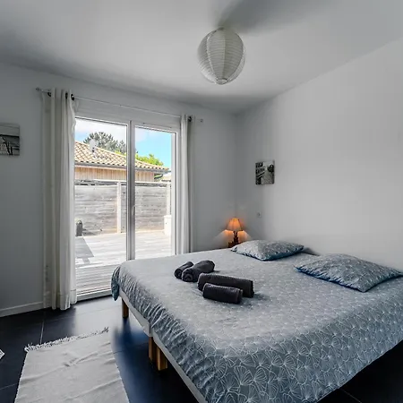 La Sirelis Piscine Et 別荘