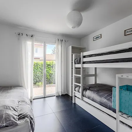 別荘 La Sirelis Piscine Et *