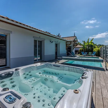 بيت للعطل La Sirelis Piscine Et غوجان-ميستراس