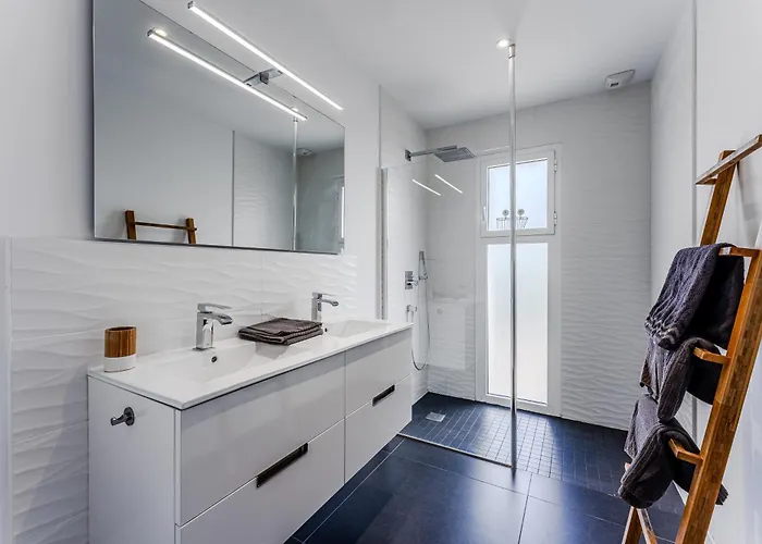 La Sirelis Piscine Et * Gujan-Mestras