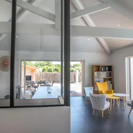 Holiday home La Sirelis Piscine Et