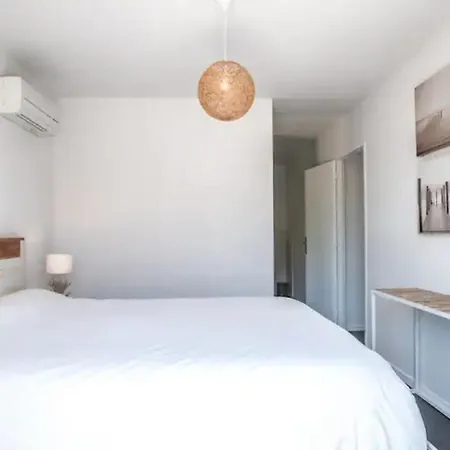 Holiday home La Sirelis Piscine Et *