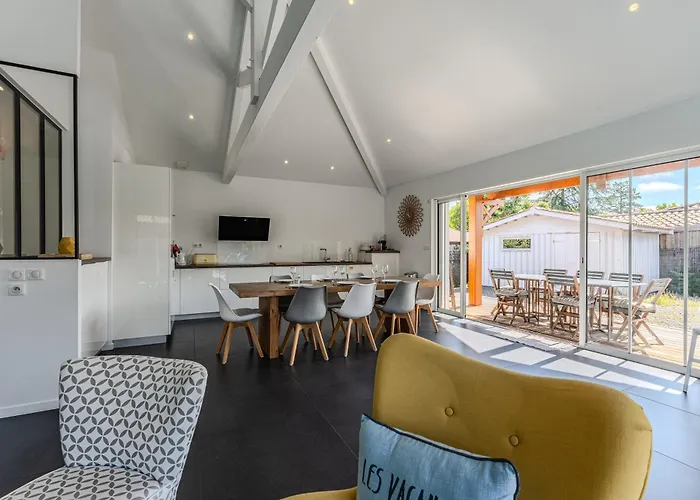 Nyaraló La Sirelis Piscine Et